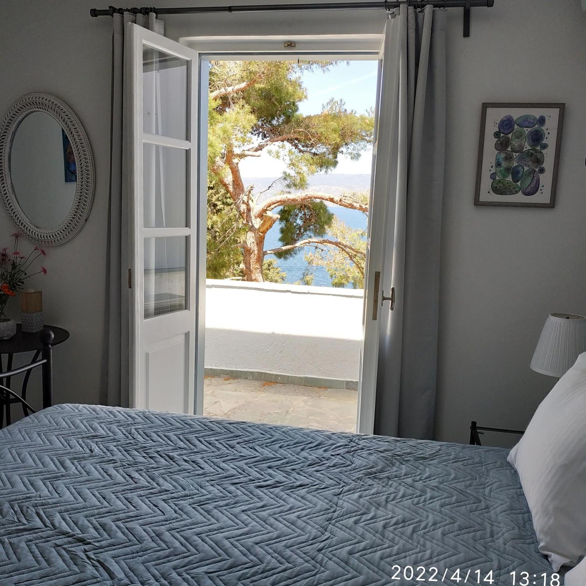 Pine Trees And Sea View Houses In Hydra - Daphne, Chloe, Myrto, Eleni Pokoj fotografie
